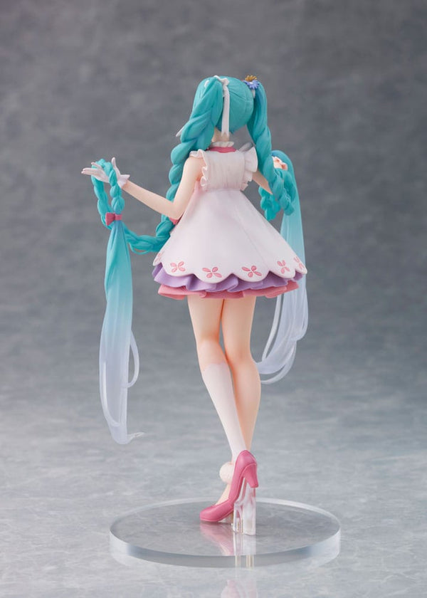 *PRE-ORDER* Hatsune Miku PVC Statue Hatsune Miku Wonderland Rapuinzel Ver. 18 cm